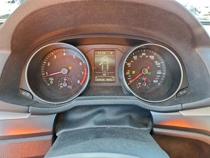 2016 VOLKSWAGEN PASSAT S  