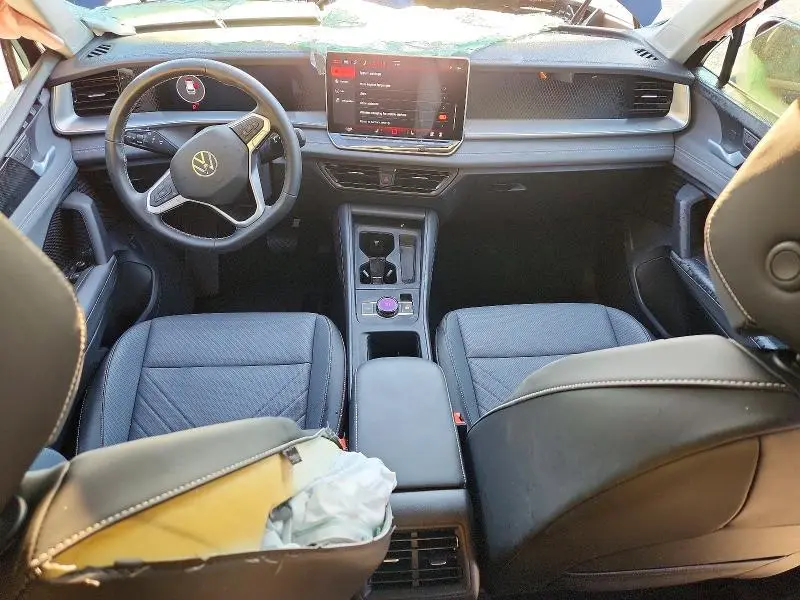 2026 VOLKSWAGEN TIGUAN SE  