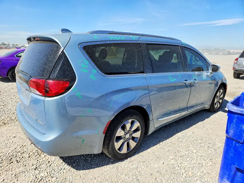 2017 CHRYSLER PACIFICA EHYBRID PLATINUM  