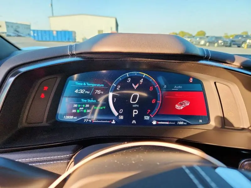 2025 CHEVROLET CORVETTE STINGRAY 2LT  