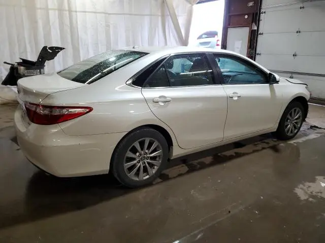 2016 TOYOTA CAMRY LE  