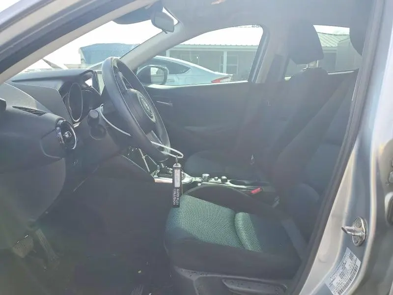 2019 TOYOTA YARIS LE  