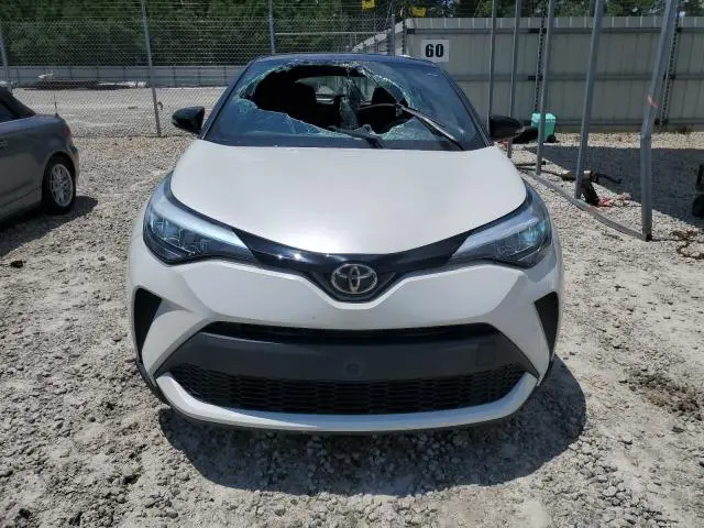2020 TOYOTA C-HR XLE  