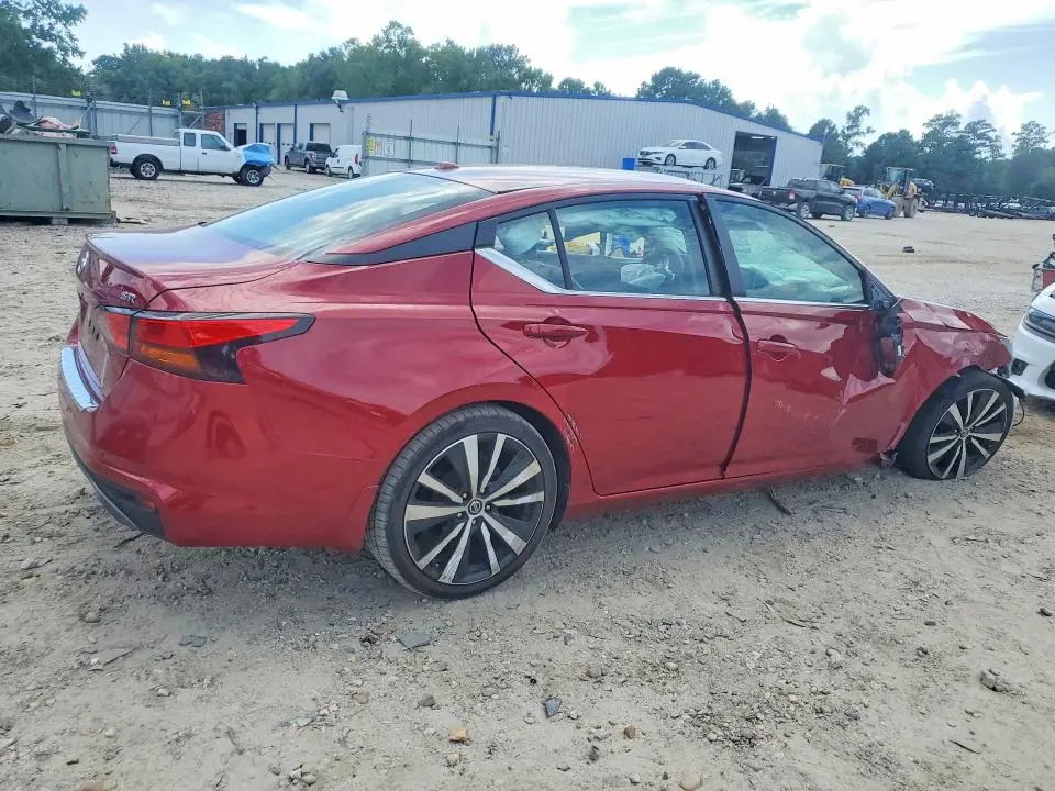 2020 NISSAN ALTIMA SR  