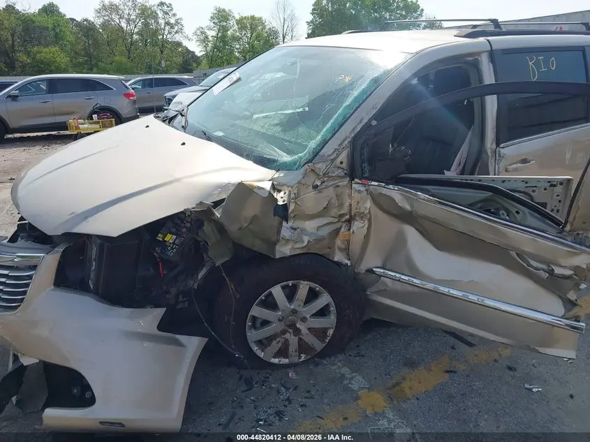 2015 CHRYSLER TOWN & COUNTRY TOURING