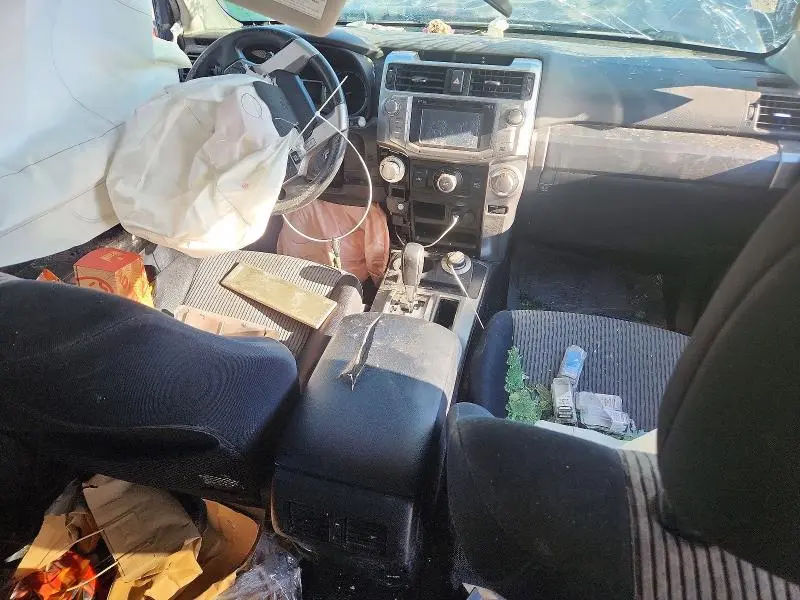 2015 TOYOTA 4RUNNER SR5  