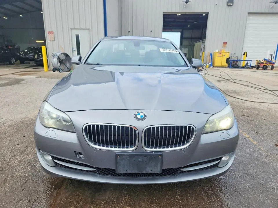 2013 BMW 528 XI  