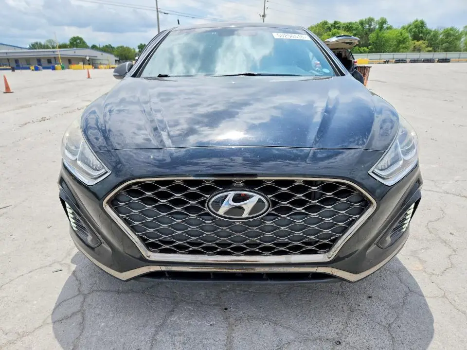 2018 HYUNDAI SONATA SPORT  
