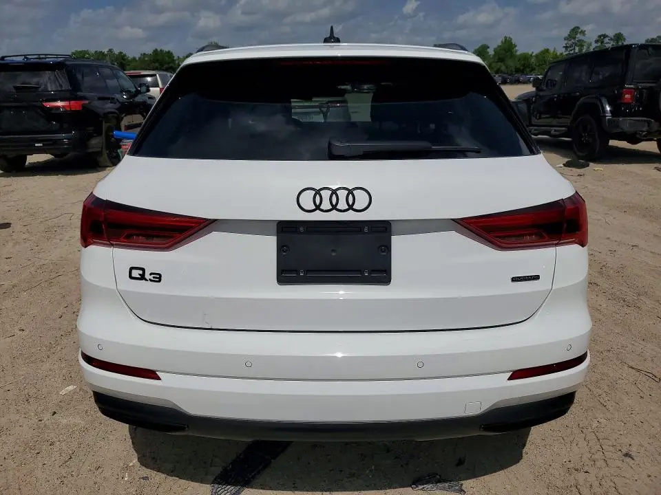2024 AUDI Q3 PREMIUM 40  