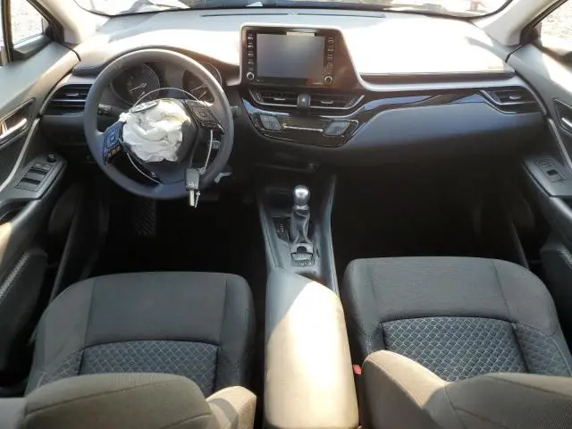 2020 TOYOTA C-HR XLE  