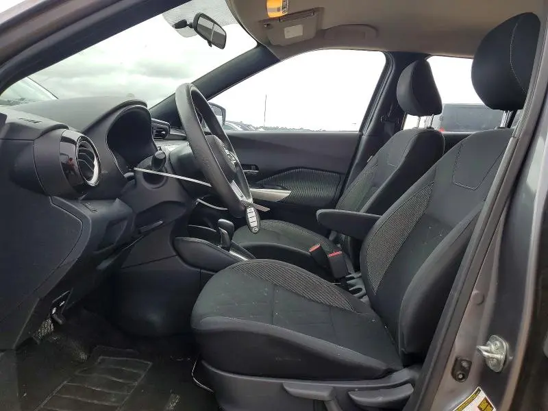 2019 NISSAN KICKS SV  