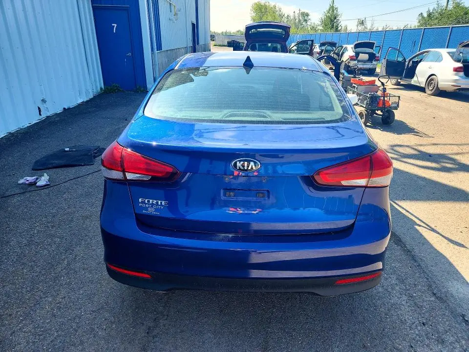 2018 KIA FORTE LX  