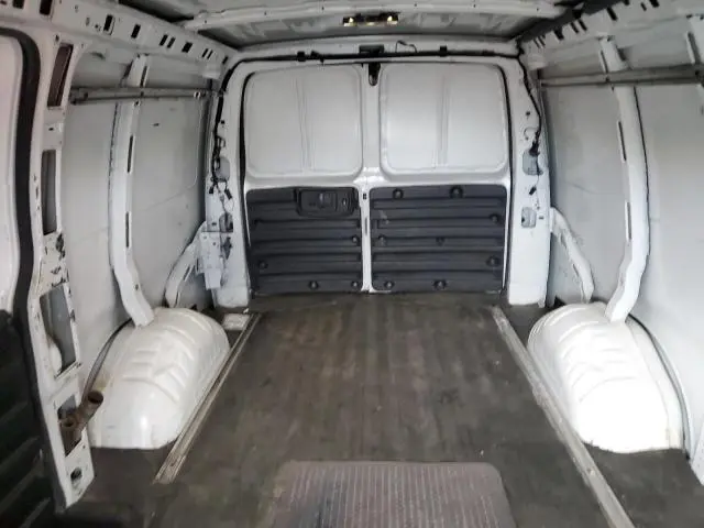 2017 CHEVROLET EXPRESS G2500   