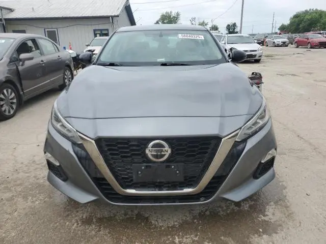 2019 NISSAN ALTIMA SR  
