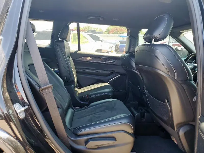 2021 JEEP GRAND CHEROKEE L LAREDO  