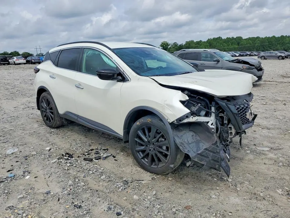 2023 NISSAN MURANO SV  