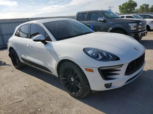 2018 PORSCHE MACAN   