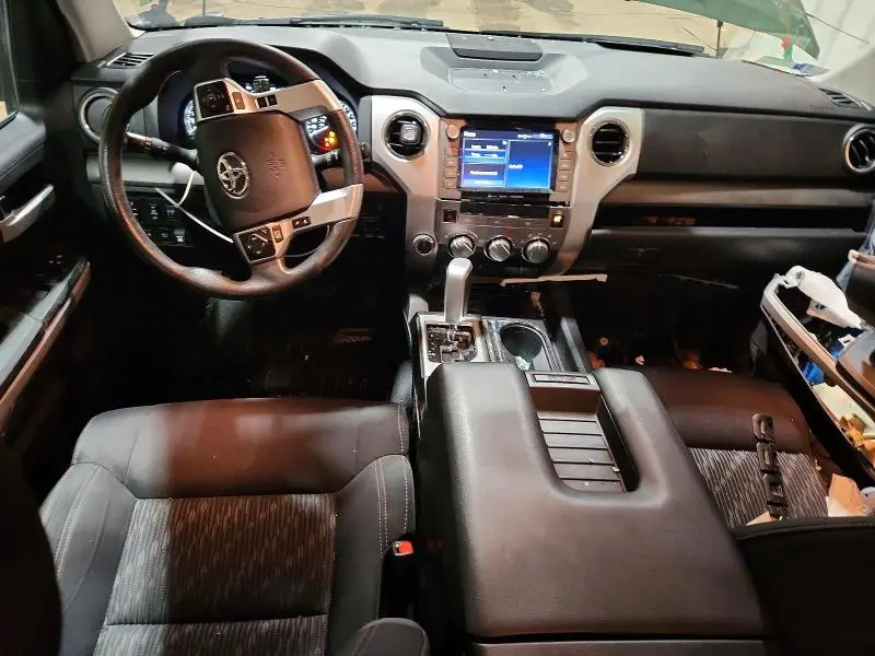 2021 TOYOTA TUNDRA SR5  