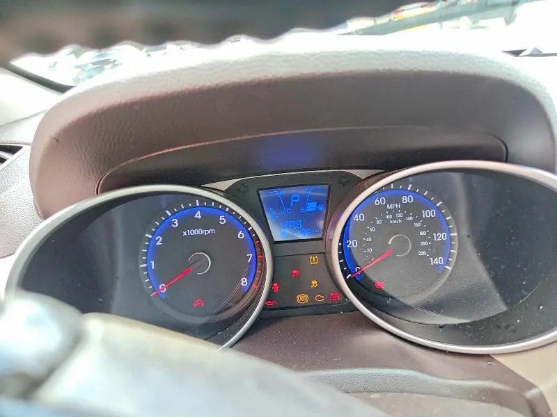 2014 HYUNDAI TUCSON SE  