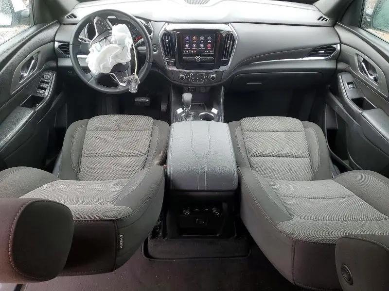 2023 CHEVROLET TRAVERSE LT  