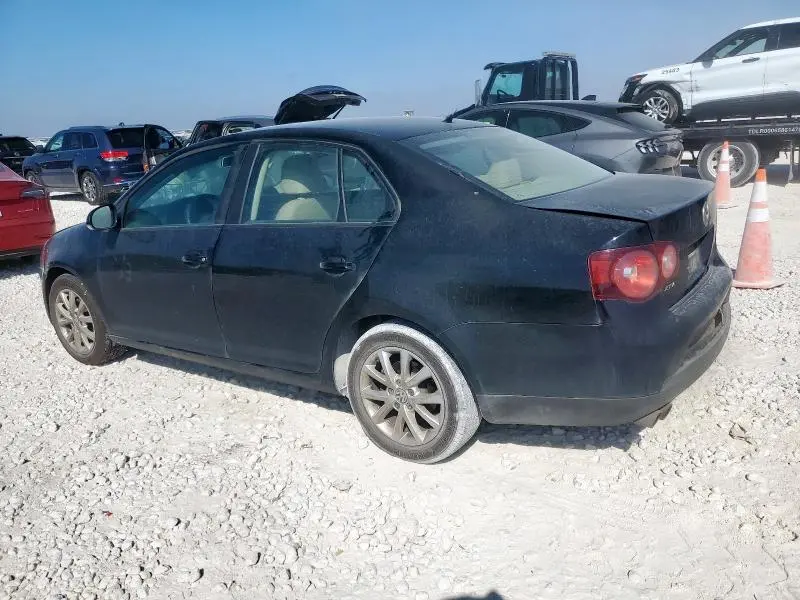 2010 VOLKSWAGEN JETTA SE  