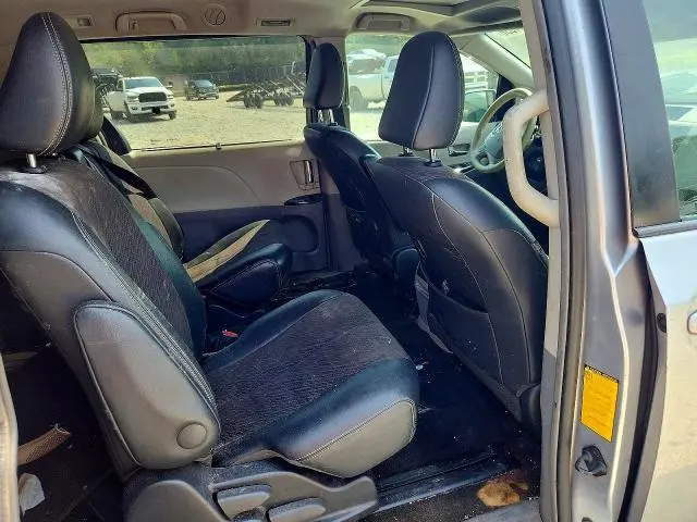2012 TOYOTA SIENNA CE  
