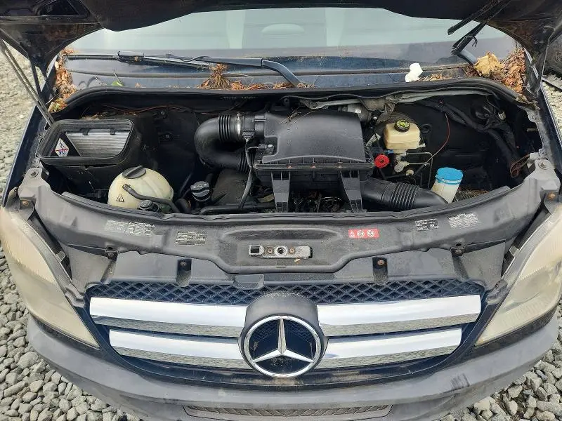 2010 MERCEDES-BENZ SPRINTER 2500  
