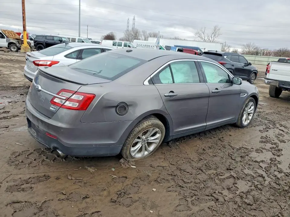 2013 FORD TAURUS SEL  