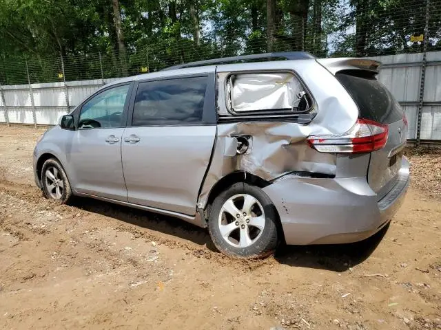 2017 TOYOTA SIENNA LE