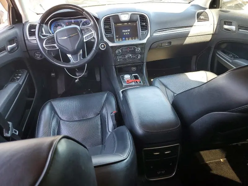 2019 CHRYSLER 300 LIMITED  