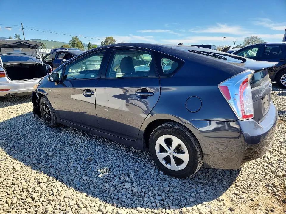 2015 TOYOTA PRIUS TWO  