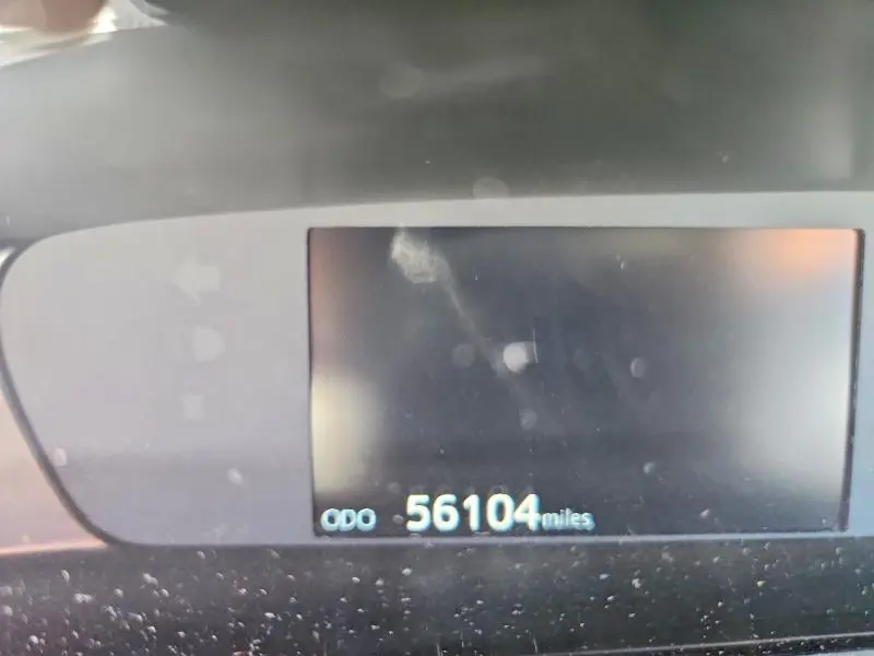 2021 TOYOTA PRIUS LE  