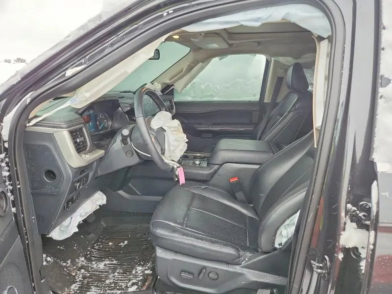 2022 FORD EXPEDITION XLT  