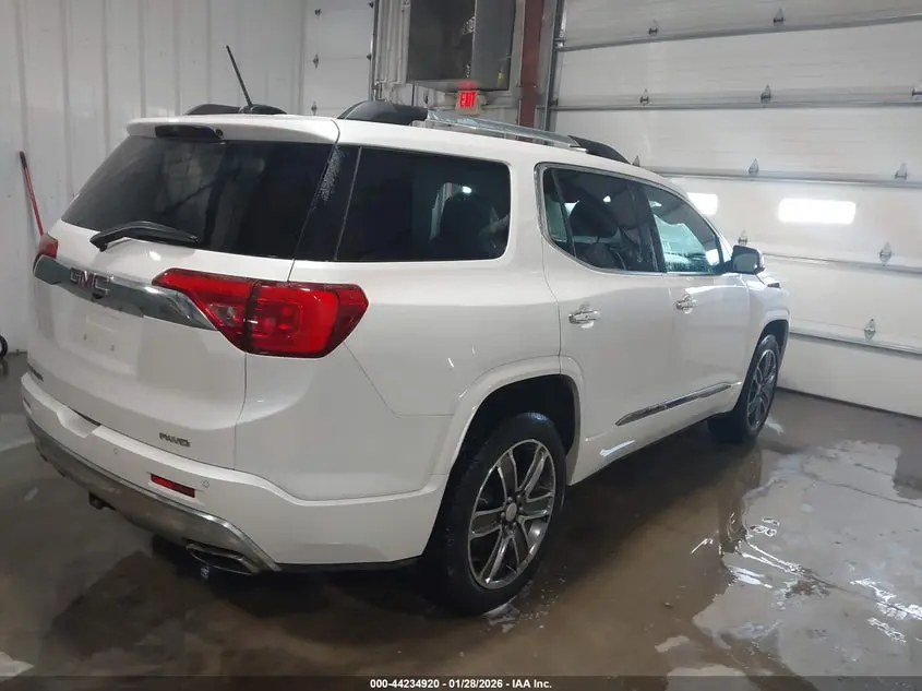 2019 GMC ACADIA DENALI