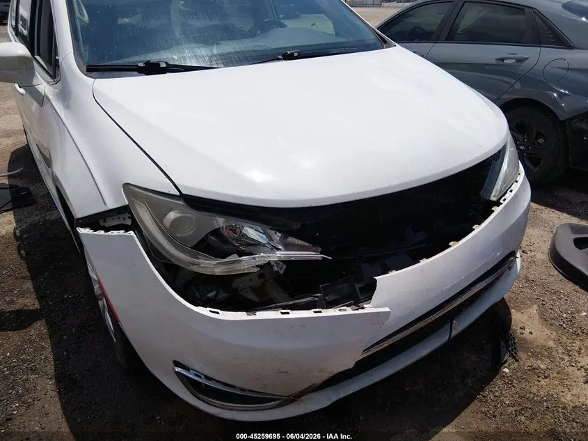 2019 CHRYSLER PACIFICA TOURING L