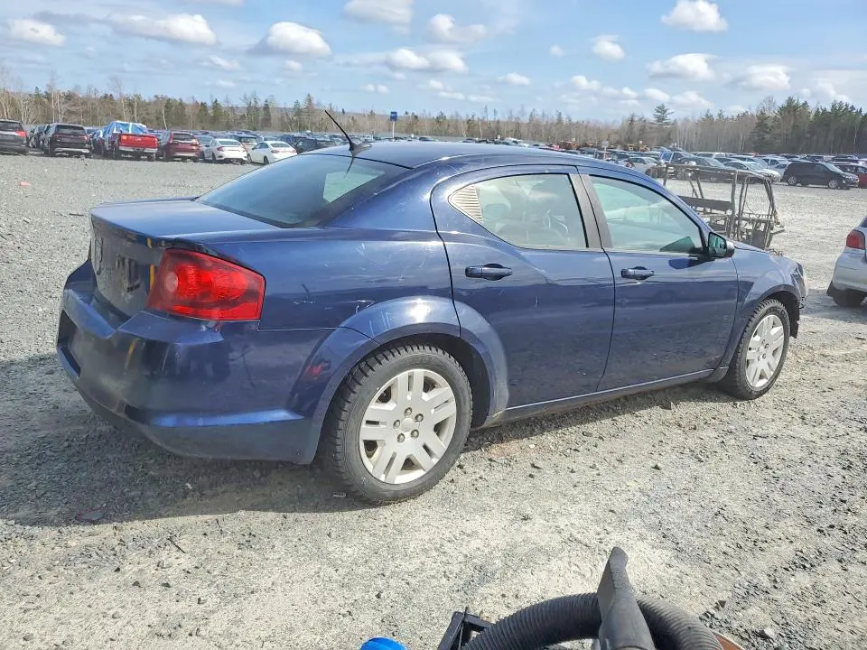2013 DODGE AVENGER SE  