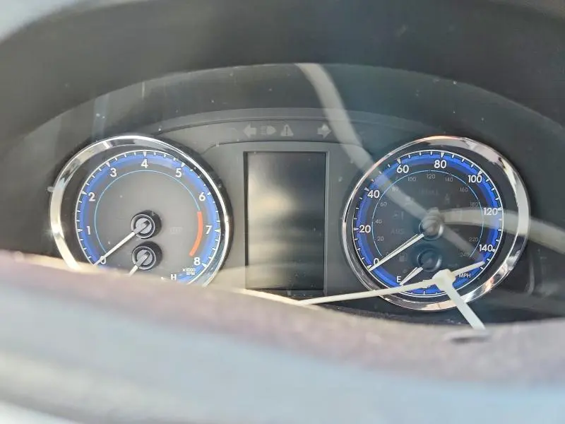 2019 TOYOTA COROLLA SE  