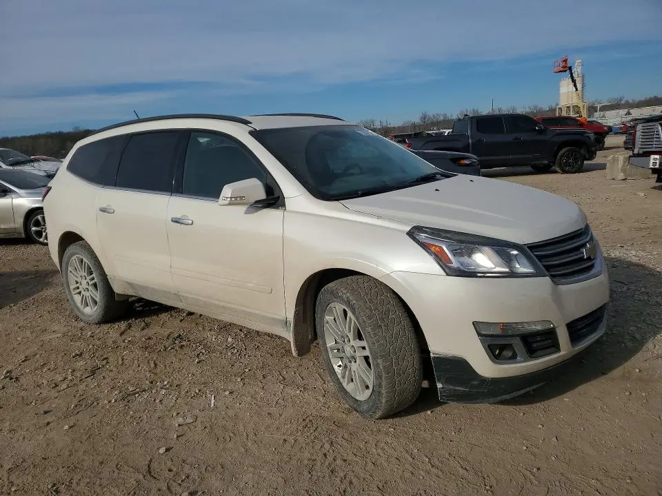 2015 CHEVROLET TRAVERSE LT  