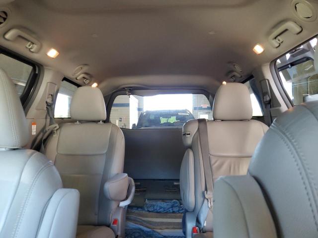 2015 TOYOTA SIENNA XLE