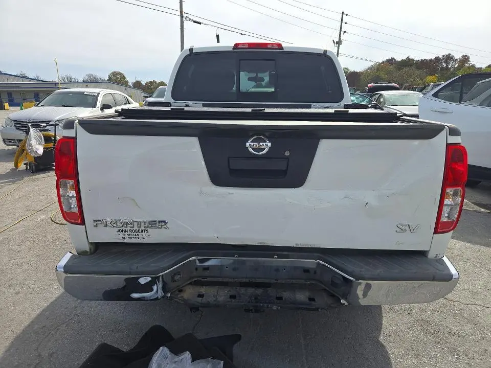 2016 NISSAN FRONTIER SV  