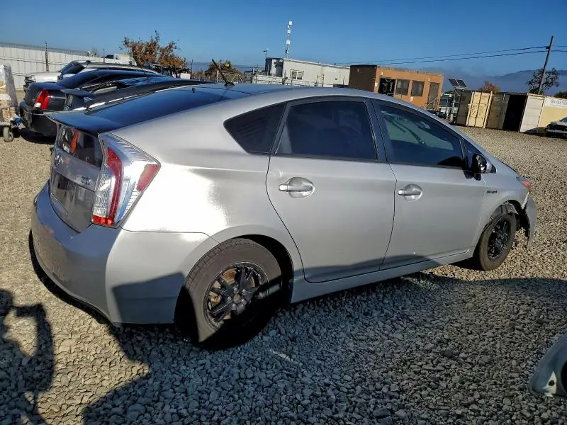 2015 TOYOTA PRIUS TWO  