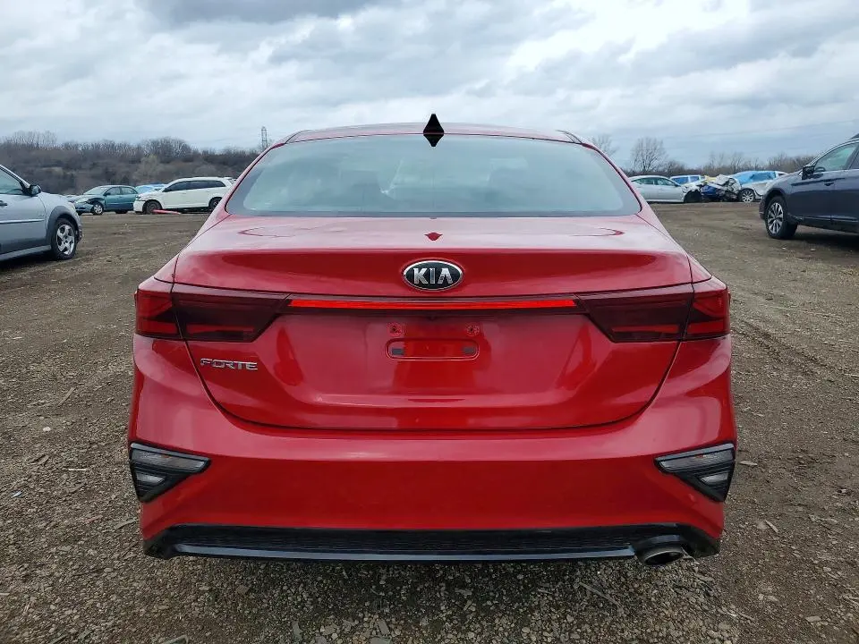 2019 KIA FORTE LXS  