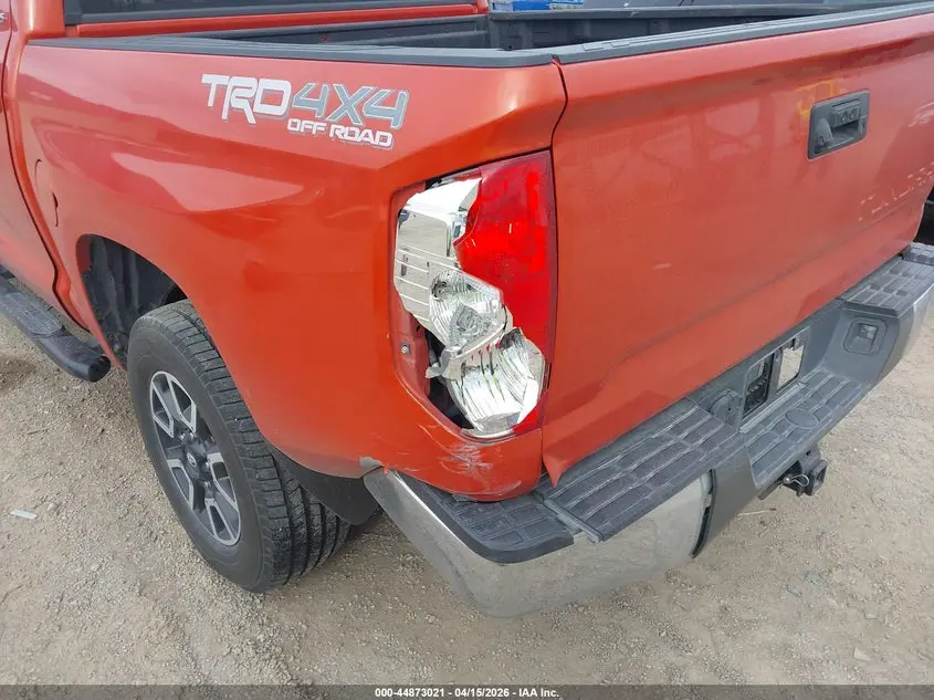 2018 TOYOTA TUNDRA SR5 5.7L V8