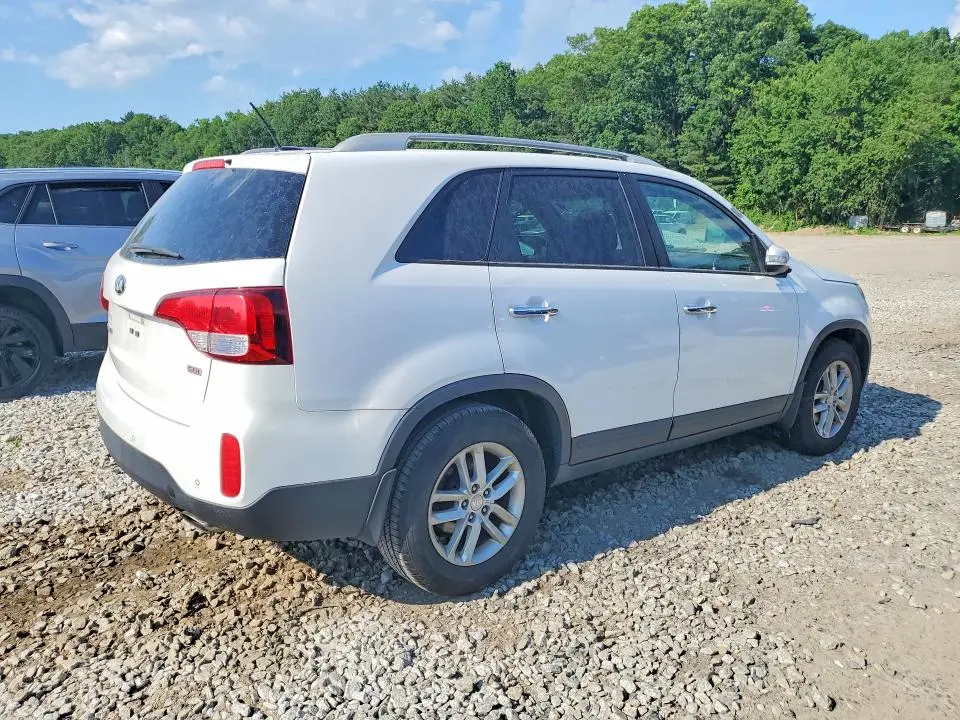 2015 KIA SORENTO LX  