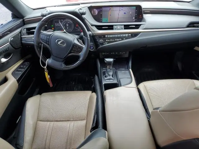 2020 LEXUS ES 300H ULTRA LUXURY  