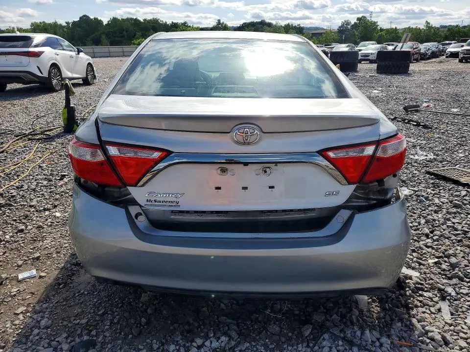 2017 TOYOTA CAMRY SE  