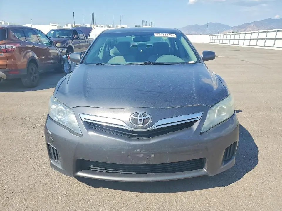 2011 TOYOTA CAMRY HYBRID  