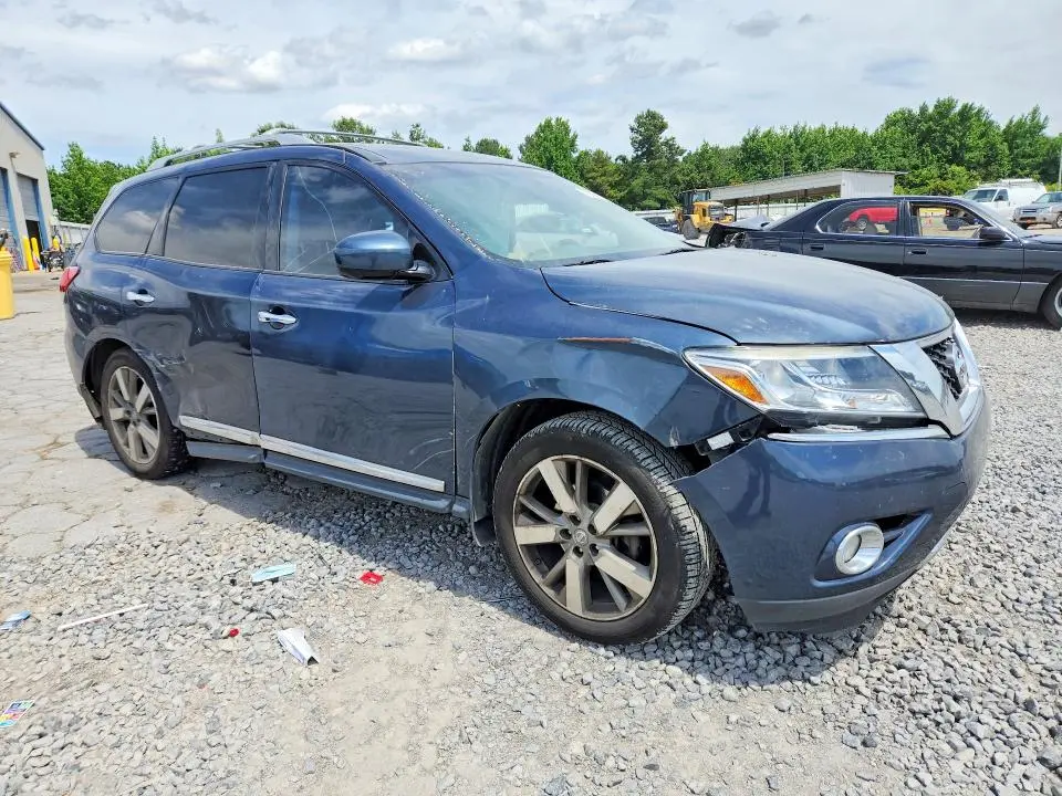 2014 NISSAN PATHFINDER S  