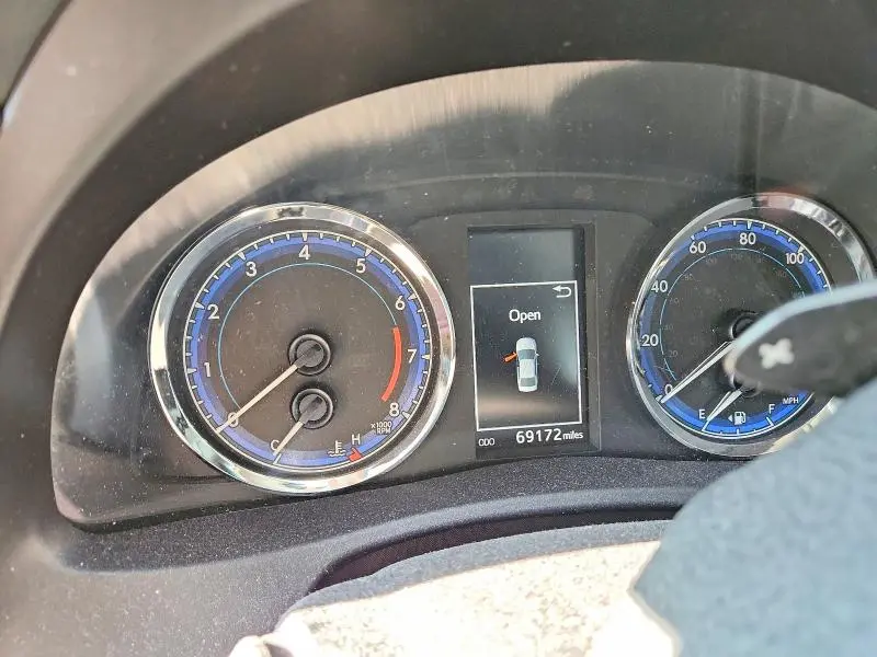 2019 TOYOTA COROLLA SE  