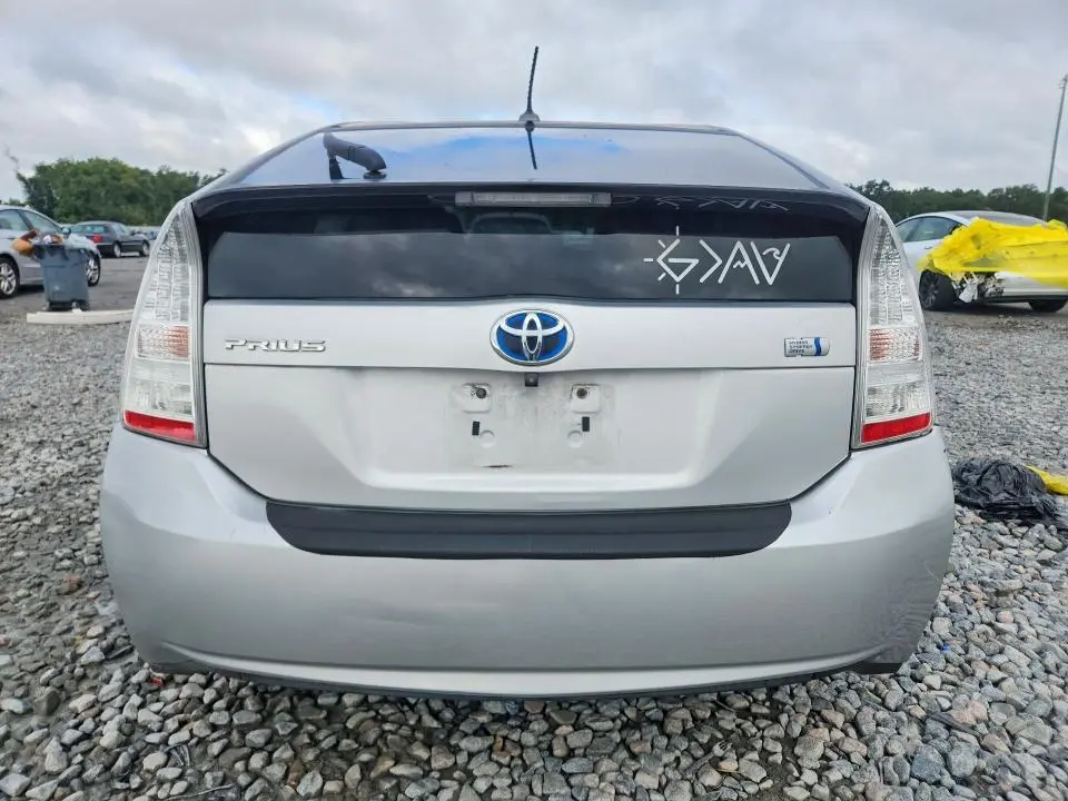 2011 TOYOTA PRIUS TWO  